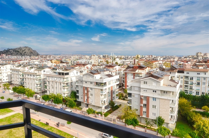 Geräumige 3+1-Wohnung in der Wohngegend Persimmon - Antalya 