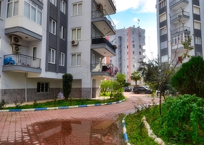 Geräumige 3+1-Wohnung in der Wohngegend Persimmon - Antalya 