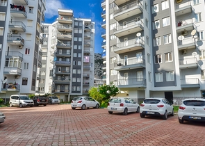 Geräumige 3+1-Wohnung in der Wohngegend Persimmon - Antalya 