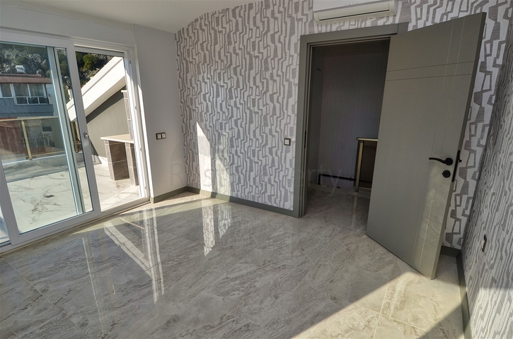 Wohnung mit 4+1 Grundriss in der Wohngegend Persimmon - Antalya 