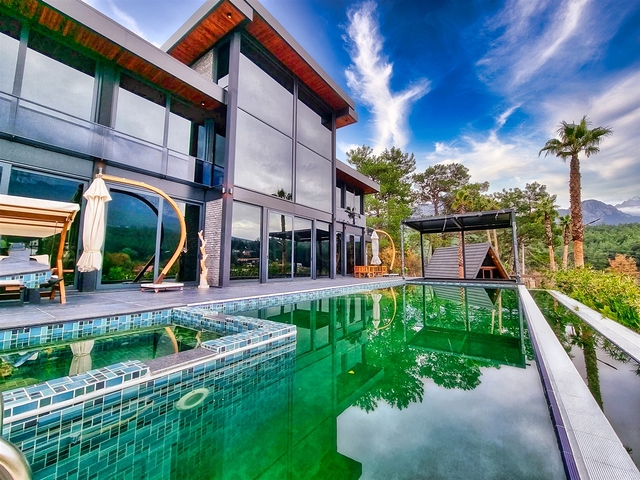 Schicke 5+3-Villa in Konyaalti - Antalya 