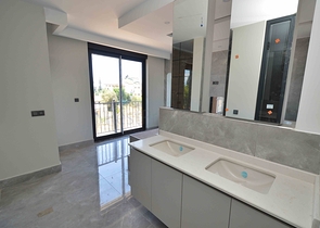 Villen im 5+1-Komplex in Lara - Antalya 