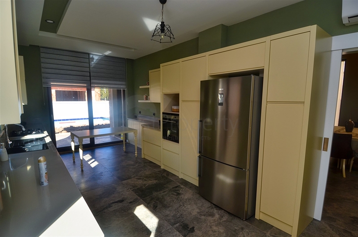 4+1-Villen im Stadtteil Doshemealty - Antalya 