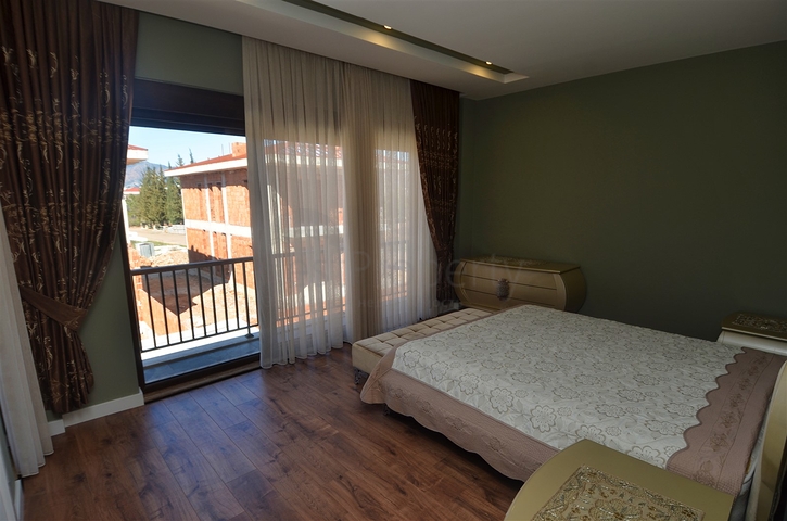 4+1-Villen im Stadtteil Doshemealty - Antalya 