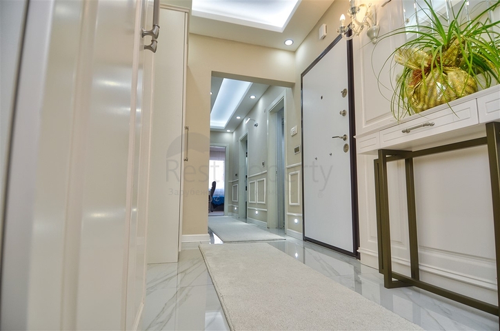 Wohnung mit 3+1 Möbeln im Zentrum von Antalya