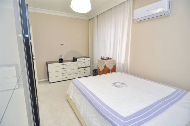 Wohnung mit 3+1 Möbeln im Zentrum von Antalya