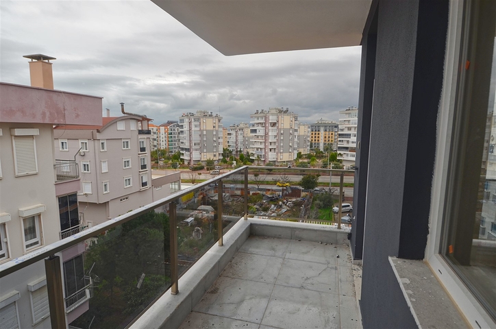 Apartments mit 5+1 Doppelhaushälfte im Stadtteil Kepez - Antalya 