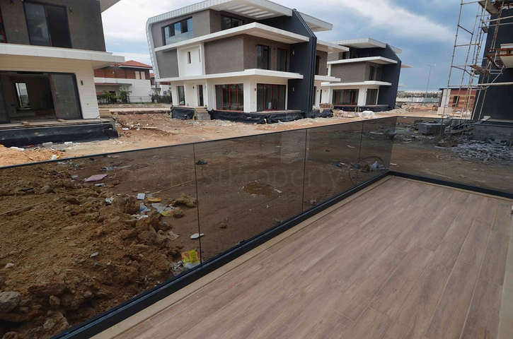 Villa im Komplex Doshemealty - Antalya 