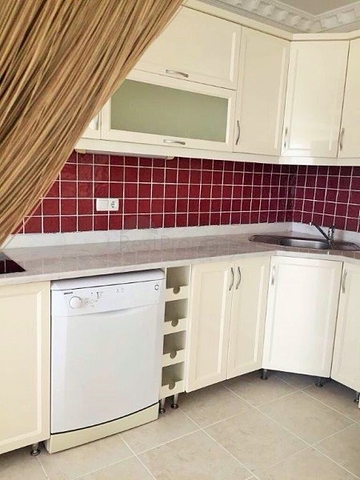 Möbliertes Penthouse in einem Komplex im Stadtteil Mahmutlar