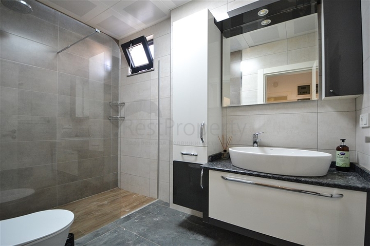 2+1 Penthouse im Stadtteil Kargicak 