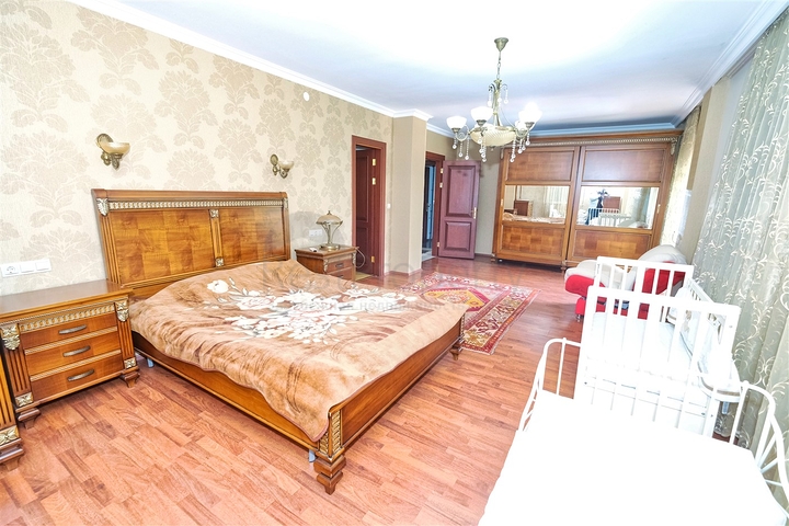 Villa mit 4+2 Grundrissen im Stadtteil Kemer - Antalya 