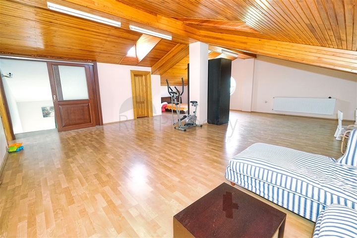 Villa mit 4+2 Grundrissen im Stadtteil Kemer - Antalya 