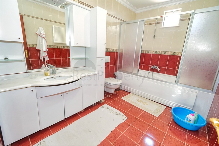 Villa mit 4+2 Grundrissen im Stadtteil Kemer - Antalya 