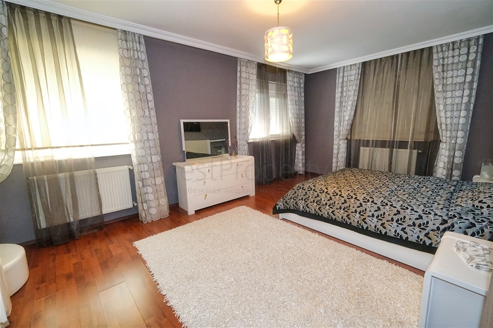 Villa mit 4+2 Grundrissen im Stadtteil Kemer - Antalya 