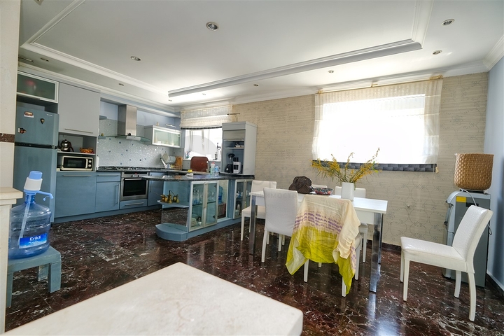 Villa mit 4+2 Grundrissen im Stadtteil Kemer - Antalya 