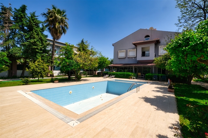 Villa mit 4+2 Grundrissen im Stadtteil Kemer - Antalya 