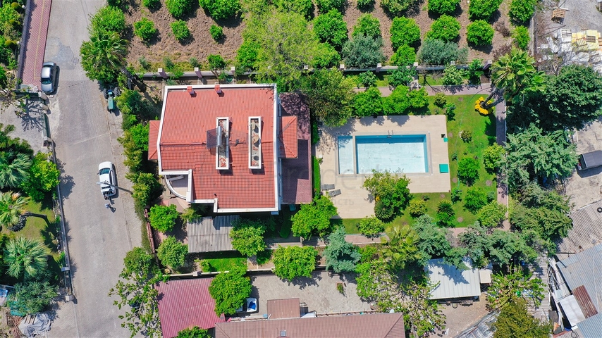 Villa mit 4+2 Grundrissen im Stadtteil Kemer - Antalya 