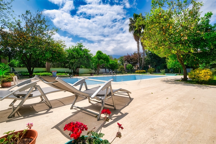 Villa mit 4+2 Grundrissen im Stadtteil Kemer - Antalya 