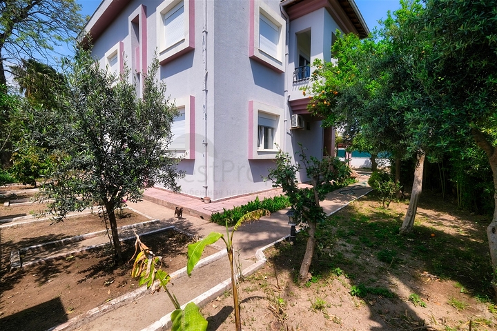 Villa mit 4+2 Grundrissen im Stadtteil Kemer - Antalya 