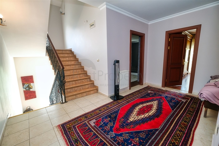 Villa mit 4+2 Grundrissen im Stadtteil Kemer - Antalya 