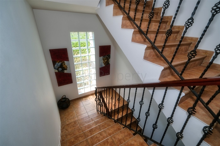 Villa mit 4+2 Grundrissen im Stadtteil Kemer - Antalya 