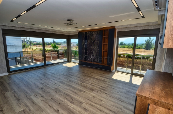 Neue 5+1 Luxusvilla im Stadtteil Doshemealty - Antalya