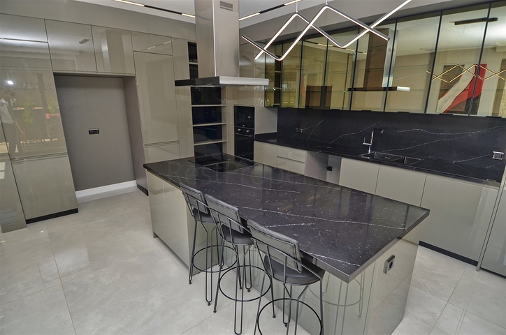 Neue 5+1 Luxusvilla im Stadtteil Doshemealty - Antalya