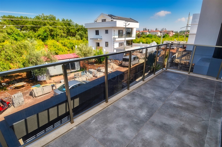 Neue 5+1 Luxusvilla im Stadtteil Doshemealty - Antalya