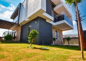 Neue 5+1 Luxusvilla im Stadtteil Doshemealty - Antalya