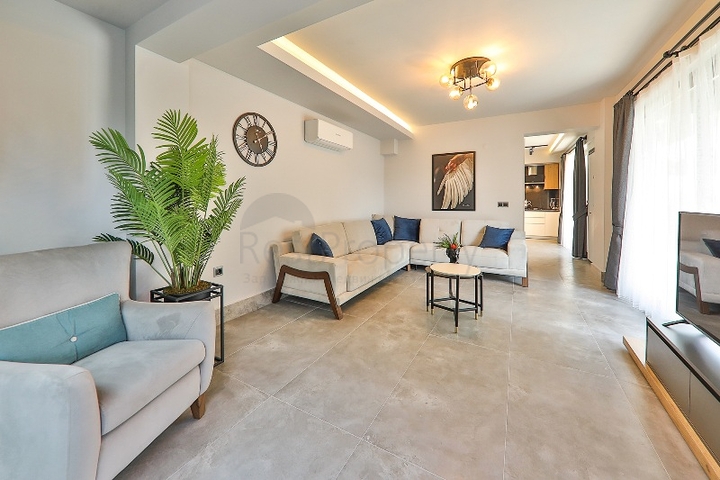 Villa mit 3+1 Grundrissen in Fethiye 