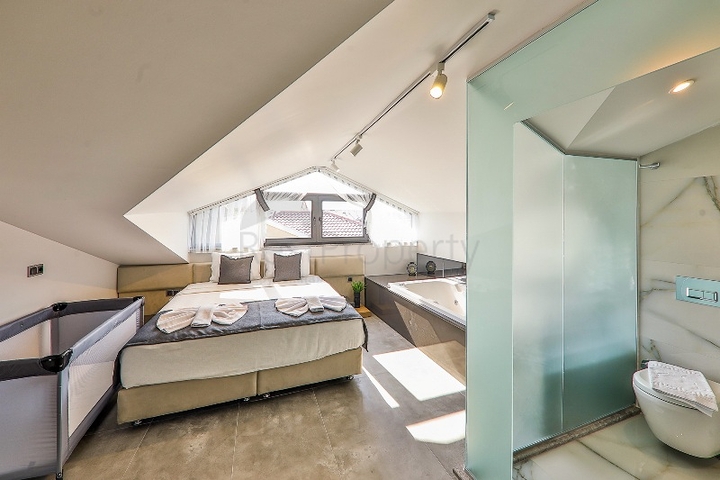 Villa mit 3+1 Grundrissen in Fethiye 