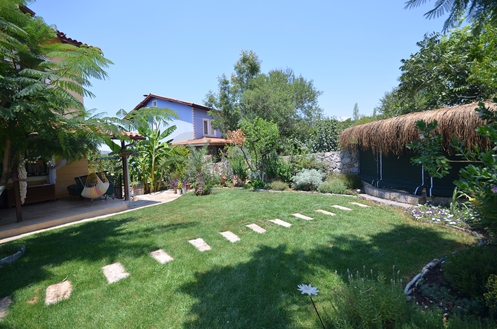 5+1 geräumige Villa in Fethiye 