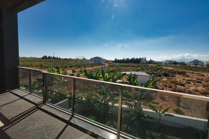 Gemütliche 4+1-Villa im Stadtteil Doshemealty - Antalya 