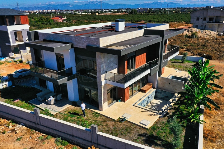 Gemütliche 4+1-Villa im Stadtteil Doshemealty - Antalya 