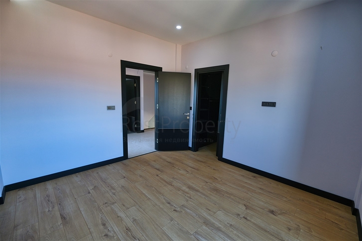 Gemütliche 4+1-Villa im Stadtteil Doshemealty - Antalya 