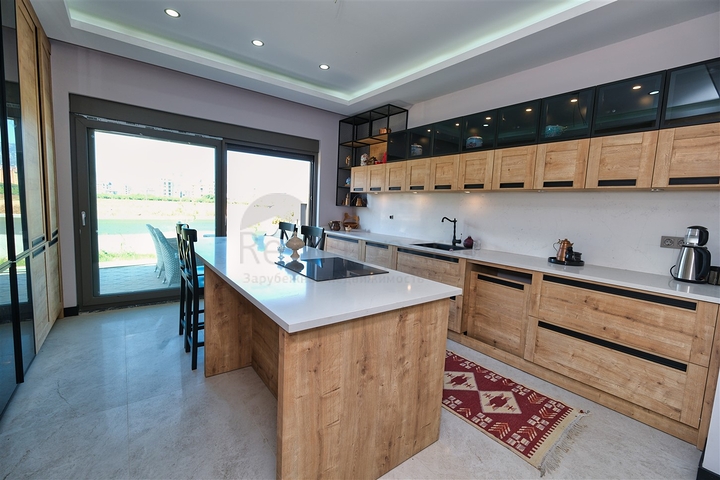 Gemütliche 4+1-Villa im Stadtteil Doshemealty - Antalya 