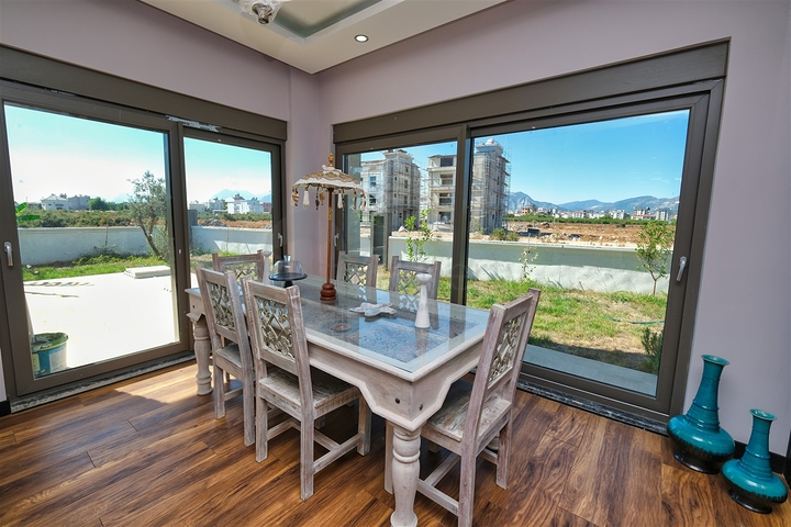 Gemütliche 4+1-Villa im Stadtteil Doshemealty - Antalya 