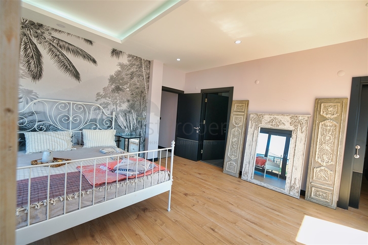 Gemütliche 4+1-Villa im Stadtteil Doshemealty - Antalya 