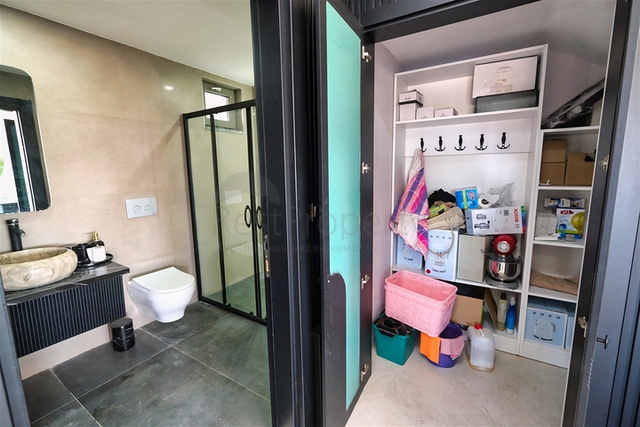 Gemütliche 4+1-Villa im Stadtteil Doshemealty - Antalya 