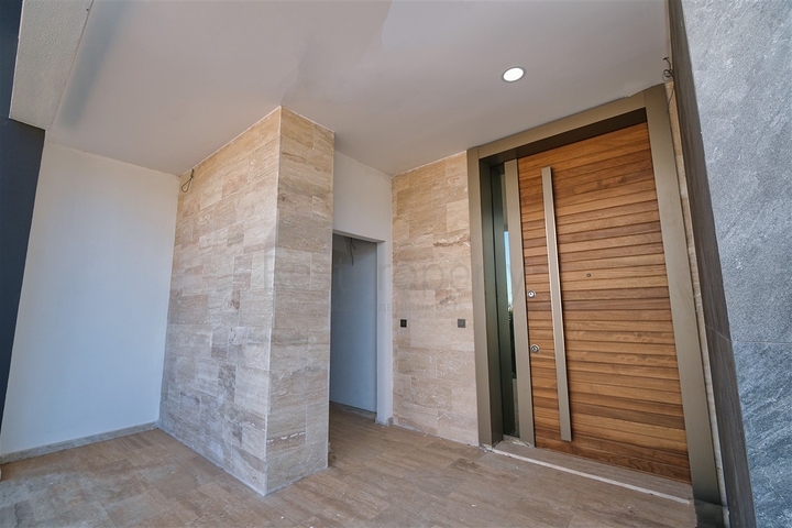 Gemütliche 4+1-Villa im Stadtteil Doshemealty - Antalya 