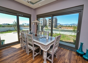 Gemütliche 4+1-Villa im Stadtteil Doshemealty - Antalya 