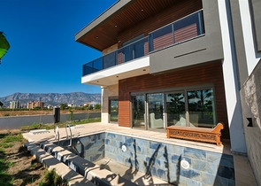 Gemütliche 4+1-Villa im Stadtteil Doshemealty - Antalya 