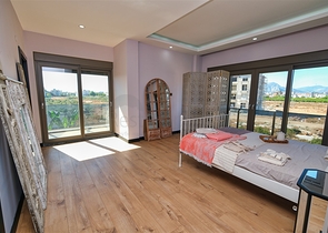 Gemütliche 4+1-Villa im Stadtteil Doshemealty - Antalya 