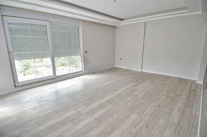 Gebäude mit 4 Wohnungen in der Gegend von Doshemealty - Antalya 