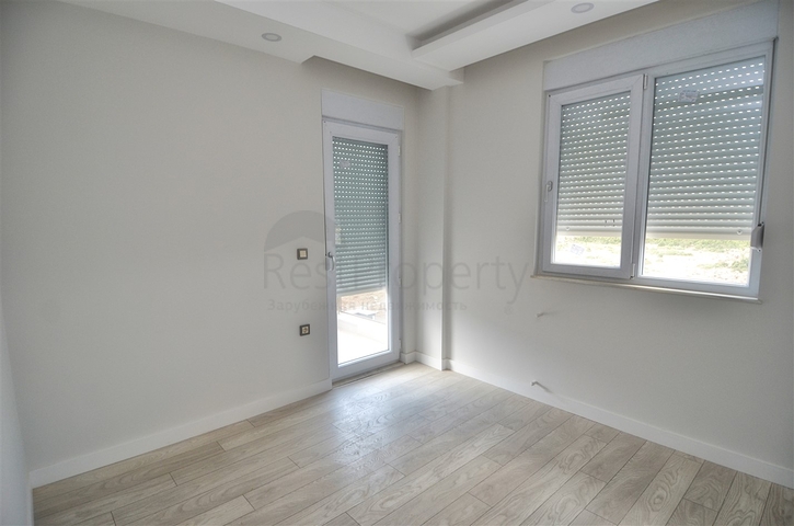 Gebäude mit 4 Wohnungen in der Gegend von Doshemealty - Antalya 