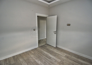 Gebäude mit 4 Wohnungen in der Gegend von Doshemealty - Antalya 