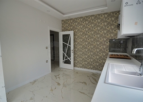 Gebäude mit 4 Wohnungen in der Gegend von Doshemealty - Antalya 