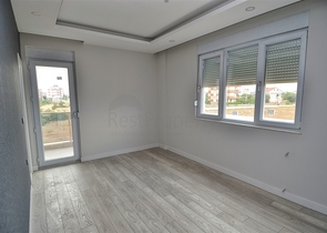 Gebäude mit 4 Wohnungen in der Gegend von Doshemealty - Antalya 