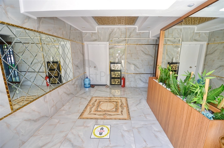 Wohnung mit 5+2 Grundrissen im Stadtteil Yesilbahce - Antalya 