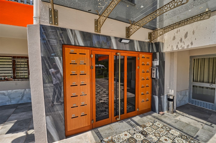 Wohnung mit 5+2 Grundrissen im Stadtteil Yesilbahce - Antalya 